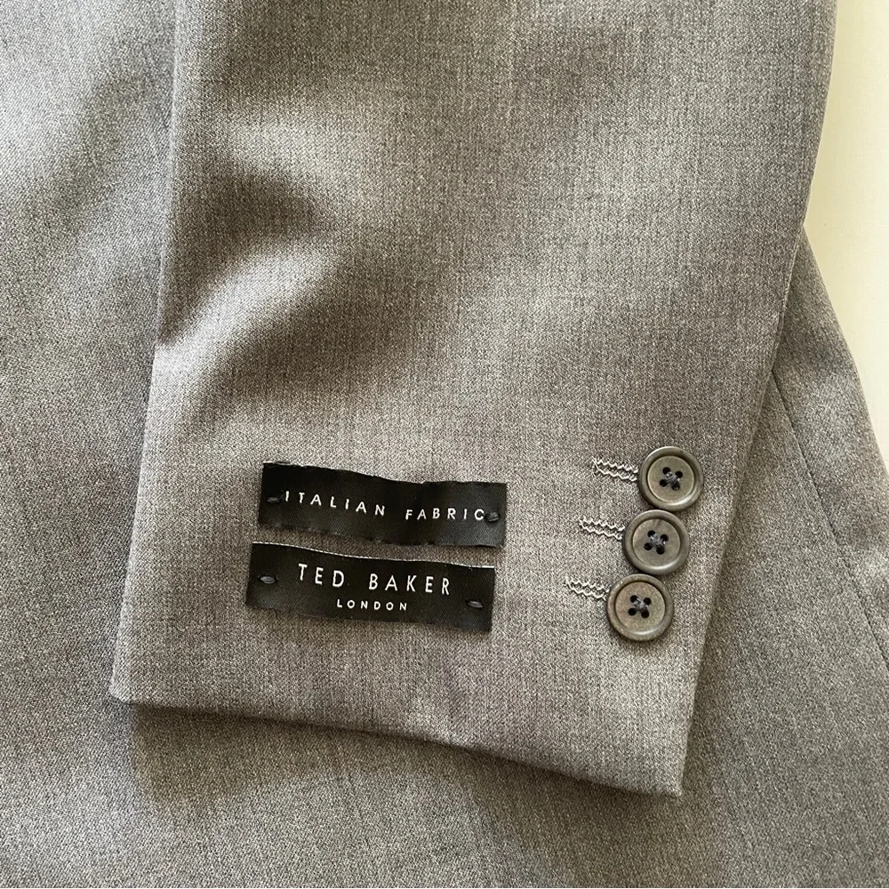 NEW Ted Baker Charcoal Debonair Plain Suit Grey Wool Blazer Modern Fit 44R